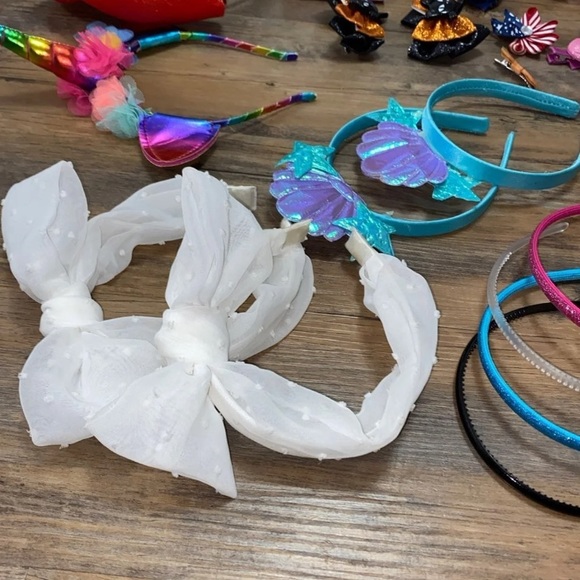 Girl's Large Hair Accessory Bundle! - Picture 4 of 9